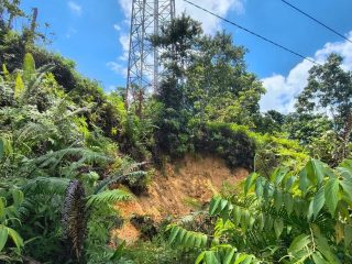 Ancaman Longsor Mengintai Tower Telekomunikasi di Sikui, Pemkab Surati Telkomsel