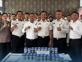 Napi dan Petugas Lapas Muara Teweh Mendadak Dites Urine