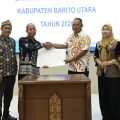 Sekretariat Dewan Perwakilan Rakyat Daerah (DPRD) Kabupaten Barito Utara menggelar serah terima jabatan (sertijab) pejabat struktural di lingkungan kerja setempat, Jumat (8/5).