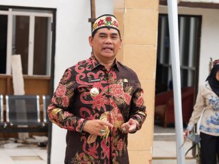 Bupati Shalahuddin Pimpin Apel di Disdagrin: Tekankan Disiplin Individu dan Cinta Pekerjaan sebagai Kunci Sukses