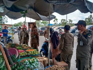 Patroli Rutin Satpol PP Barito Utara: Jaga Ketertiban dan Ingatkan Pelajar saat Jam Sekolah