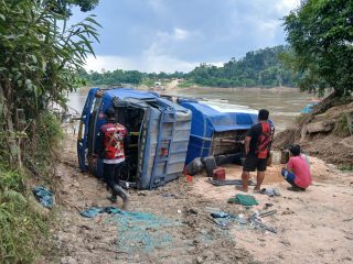Mundur di Jalan Miring, Sopir Tangki 10.000 Liter Tewas Tertimpa Unit Sendiri di Barito Utara