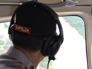 Kapolda Kalteng Pimpin Pencarian dari Udara, Sisir Sungai Katingan untuk Temukan Dua Personel Hilang