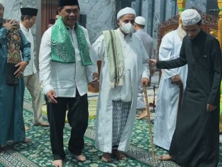 Bupati Shalahuddin Hadiri Kuliah Subuh Bersama Ulama Hadramaut, Ajak Warga Perkuat Iman dan Kerukunan
