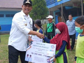 Safari Jumat di Teweh Timur, Bupati Barito Utara Tinjau Pasar Murah hingga Puskesmas