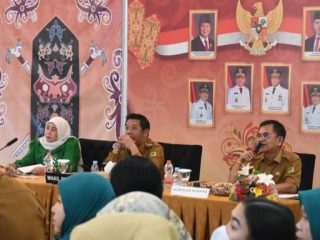 Maya Savitri Janji Turunkan Angka Stunting Lewat Posyandu dan Pekarangan Keluarga